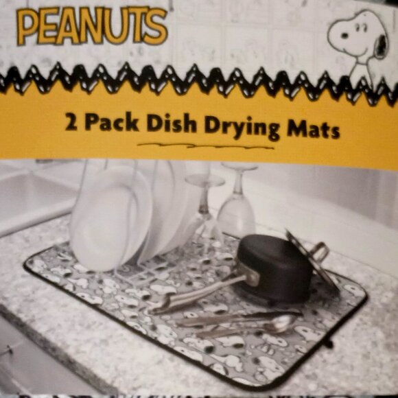 COPY - NWT ~ 2 Pack of Peanuts Snoopy World's Famous Beagle Microfiber Dish Dry… - Picture 2 of 6